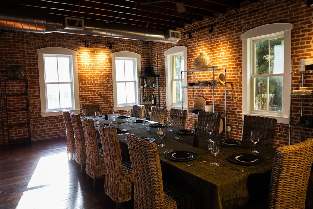 Maison 1803 – Private historic loft across the street from Mise en Place